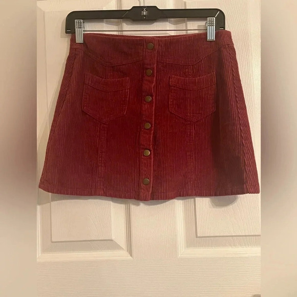 She + Sky Maroon/Burgandy Corduroy Mini Skirt - Picture 6 of 10